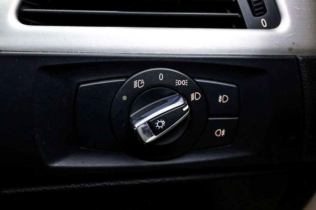 Used BMW 3 Series 2011 for sale - 77064822: Photo 39