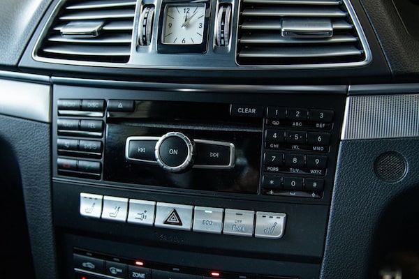 Used Mercedes-Benz E Class 2014 for sale - 75799090: Photo 39