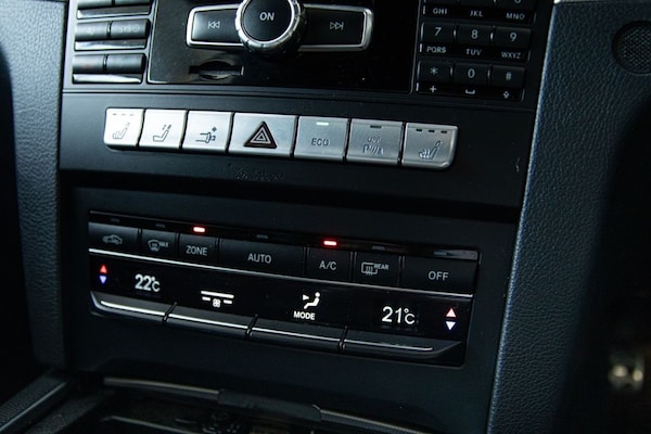Used Mercedes-Benz E Class 2014 for sale - 75799090: Photo 40