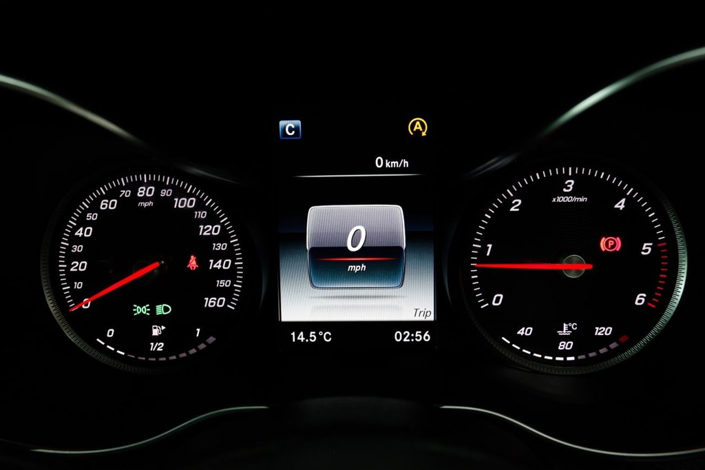 Used Mercedes-Benz C Class 2015 for sale - 76267280: Photo 40