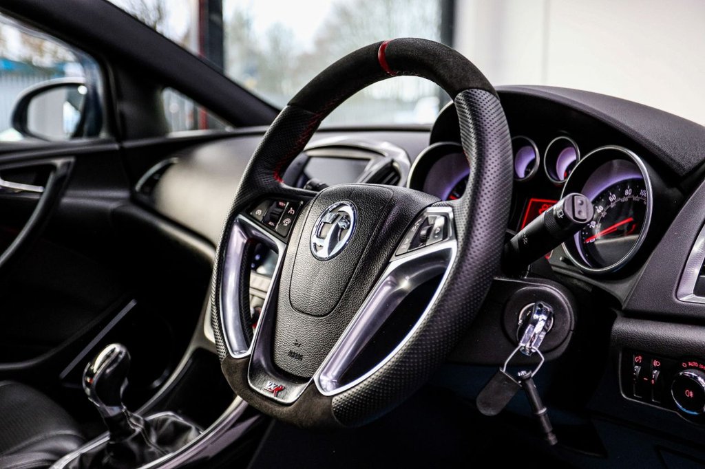 Used Vauxhall Astra GTC 2012 for sale - 77049055: Photo 34