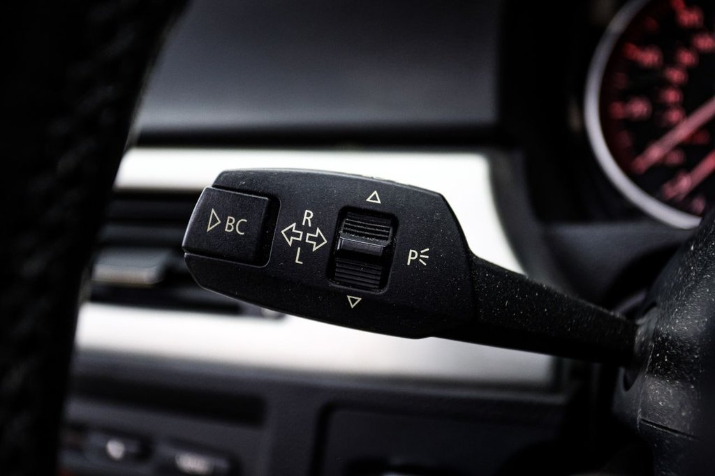 Used BMW 3 Series 2011 for sale - 77407688: Photo 36