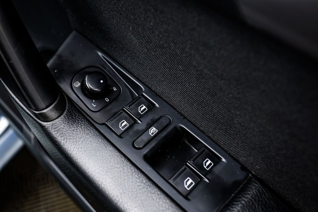 Used Volkswagen Passat 2013 for sale - 78030372: Photo 28