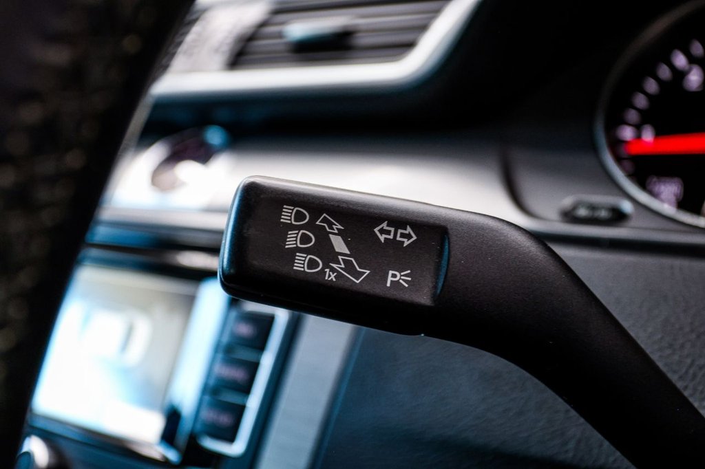 Used Volkswagen Passat 2013 for sale - 78030372: Photo 35