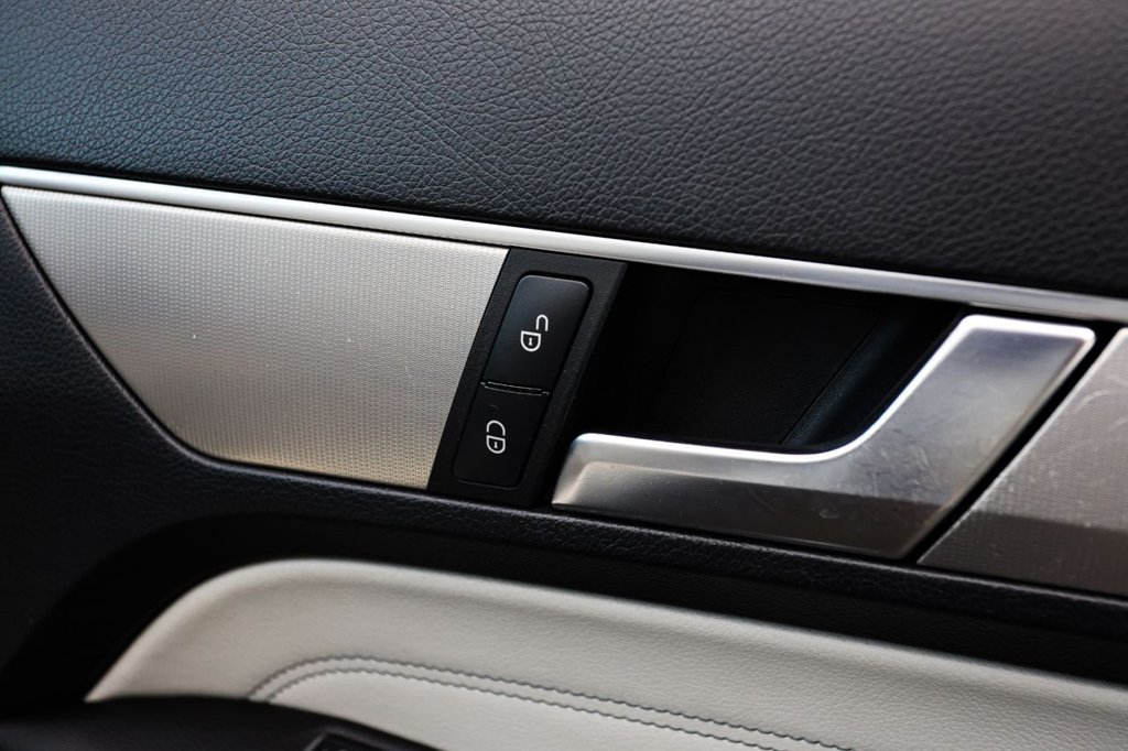 Used Mercedes-Benz E Class 2016 for sale - 76236040: Photo 32