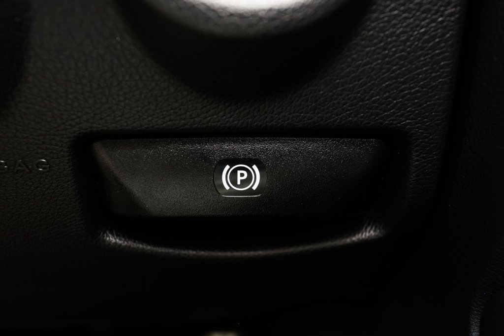 Used Mercedes-Benz E Class 2016 for sale - 76236040: Photo 47