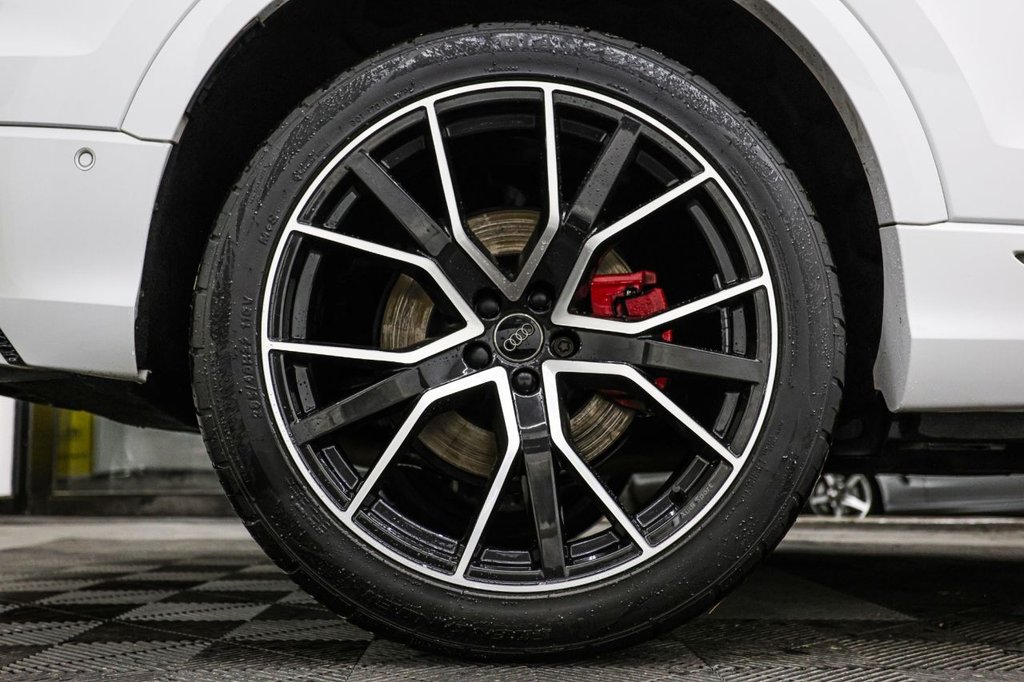 Used Audi Q8 2018 for sale - 77672736: Photo 27