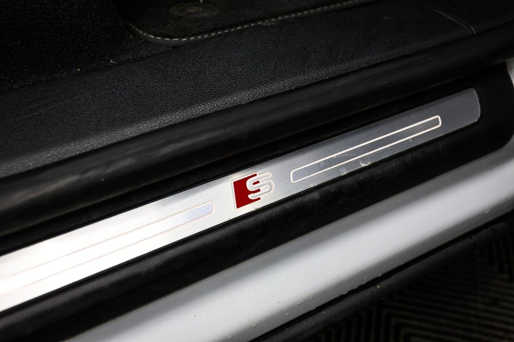 Used Audi Q8 2018 for sale - 77672736: Photo 39