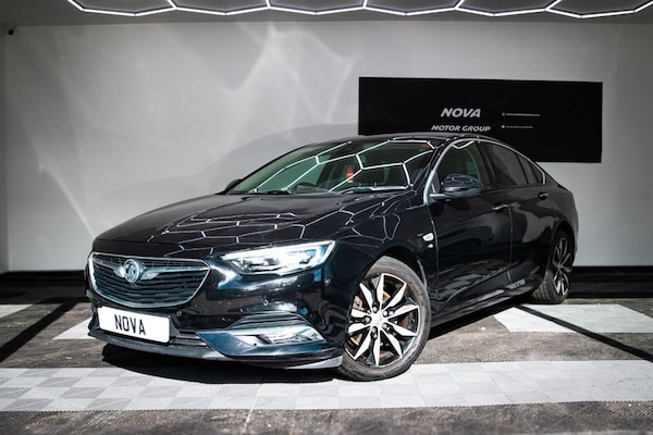 Used Vauxhall Insignia 2017 for sale - 76132650: Photo 2