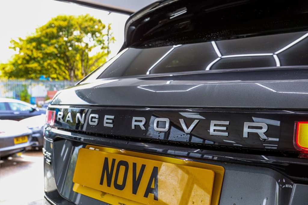 Used Land Rover Range Rover Velar 2018 for sale - 76333539: Photo 13