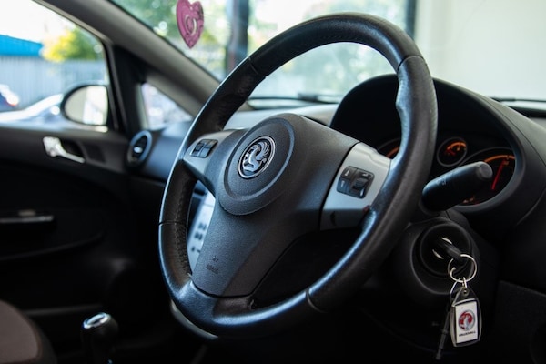 Used Vauxhall Corsa 2008 for sale - 76023626: Photo 33