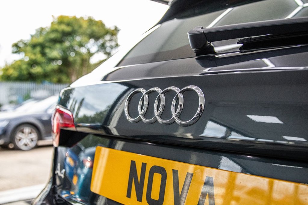 Used Audi A4 Avant 2019 for sale - 75973703: Photo 13