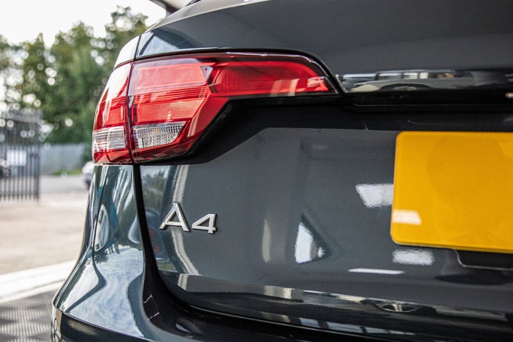 Used Audi A4 Avant 2019 for sale - 75973703: Photo 14