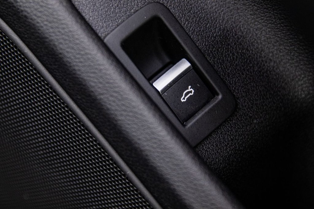 Used Audi A4 Avant 2019 for sale - 75973703: Photo 31