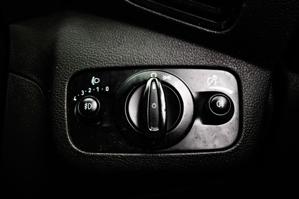 Used Ford Kuga 2017 for sale - 77250189: Photo 38