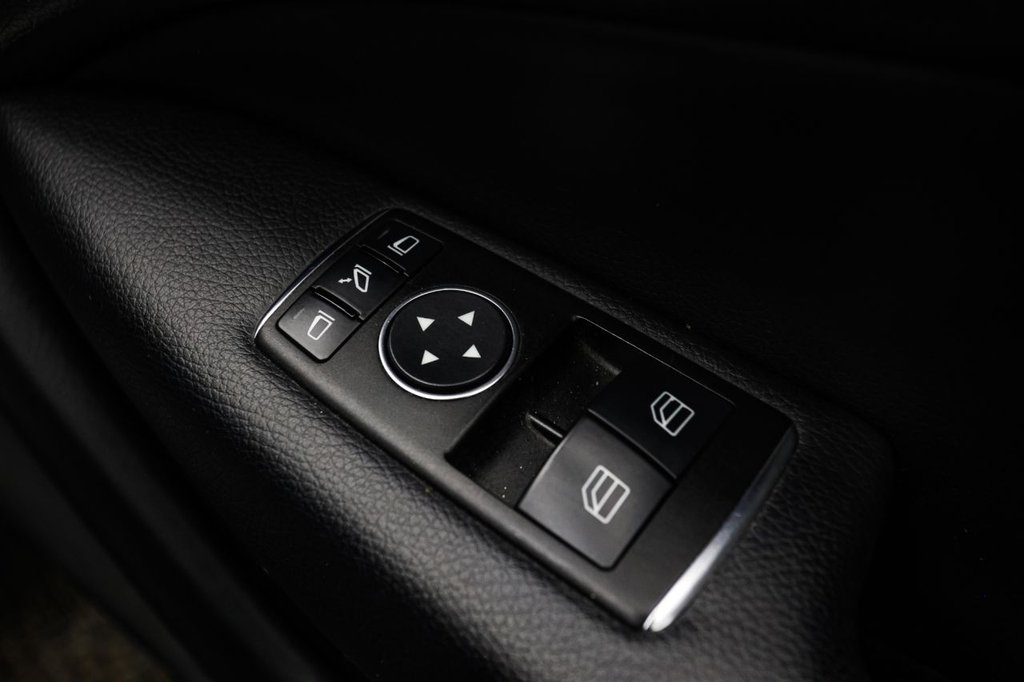 Used Mercedes-Benz C Class 2012 for sale - 76527231: Photo 32