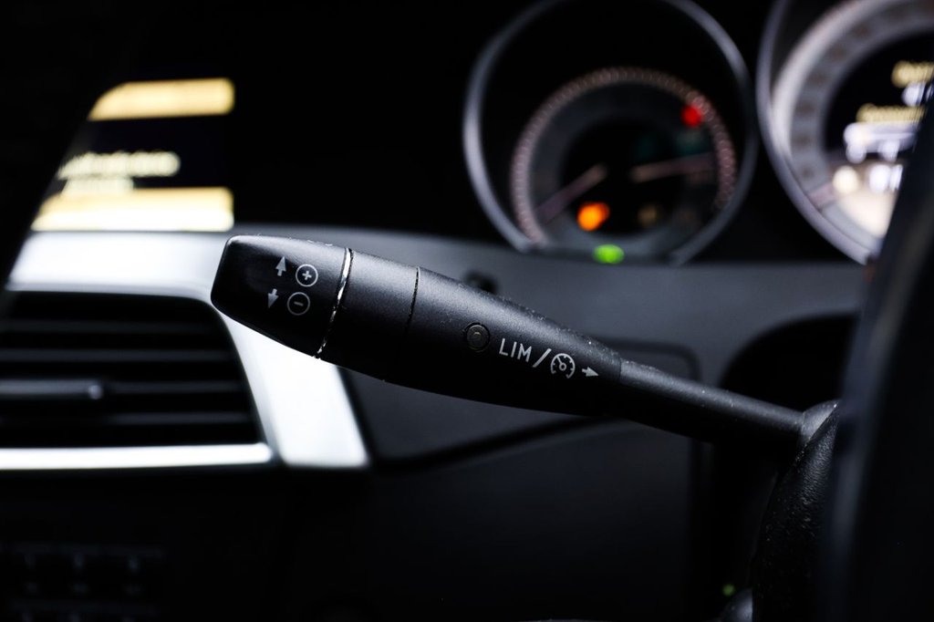 Used Mercedes-Benz C Class 2012 for sale - 76527231: Photo 39