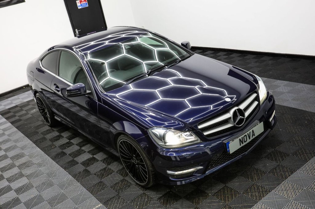 Used Mercedes-Benz C Class 2012 for sale - 76527231: Photo 4