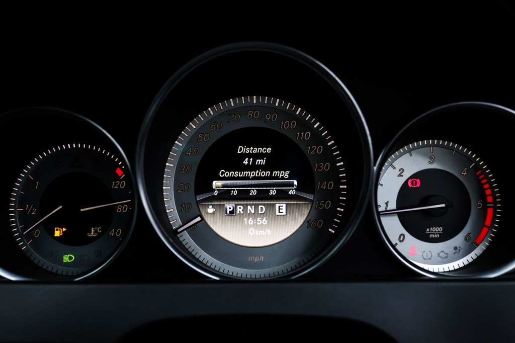 Used Mercedes-Benz C Class 2012 for sale - 76527231: Photo 42