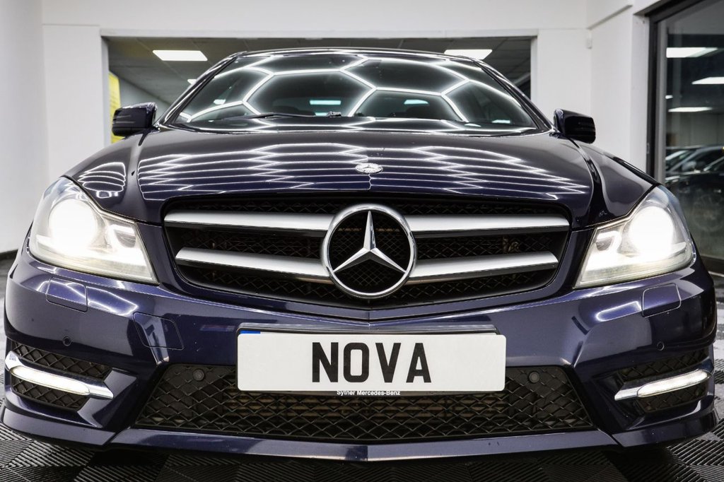 Used Mercedes-Benz C Class 2012 for sale - 76527231: Photo 8