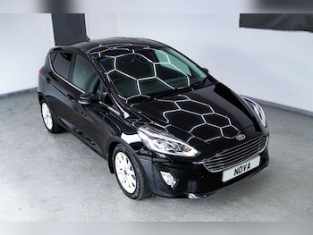 Used Ford Fiesta 2017 for sale - 75411132: Photo