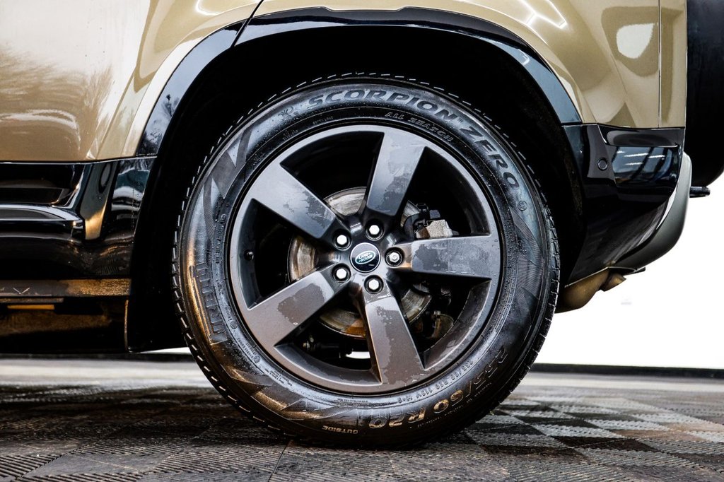 Used Land Rover Defender 2021 for sale - 77507474: Photo 17