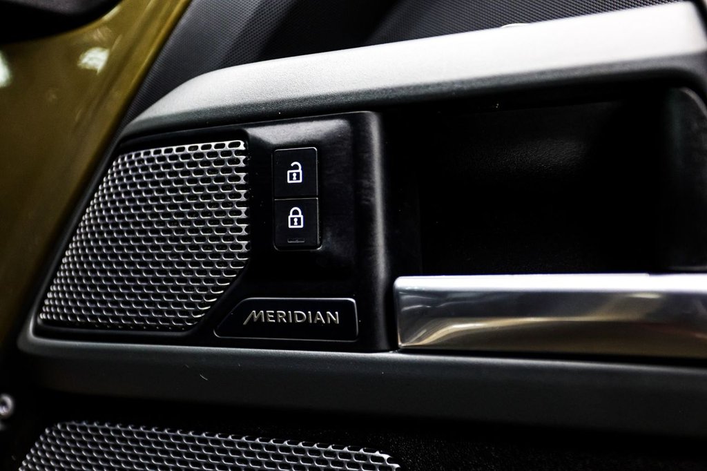 Used Land Rover Defender 2021 for sale - 77507474: Photo 32