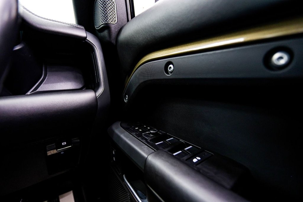 Used Land Rover Defender 2021 for sale - 77507474: Photo 44