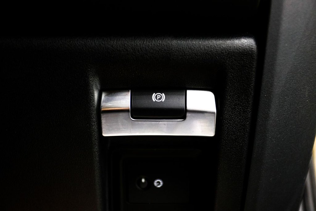 Used Land Rover Defender 2021 for sale - 77507474: Photo 46