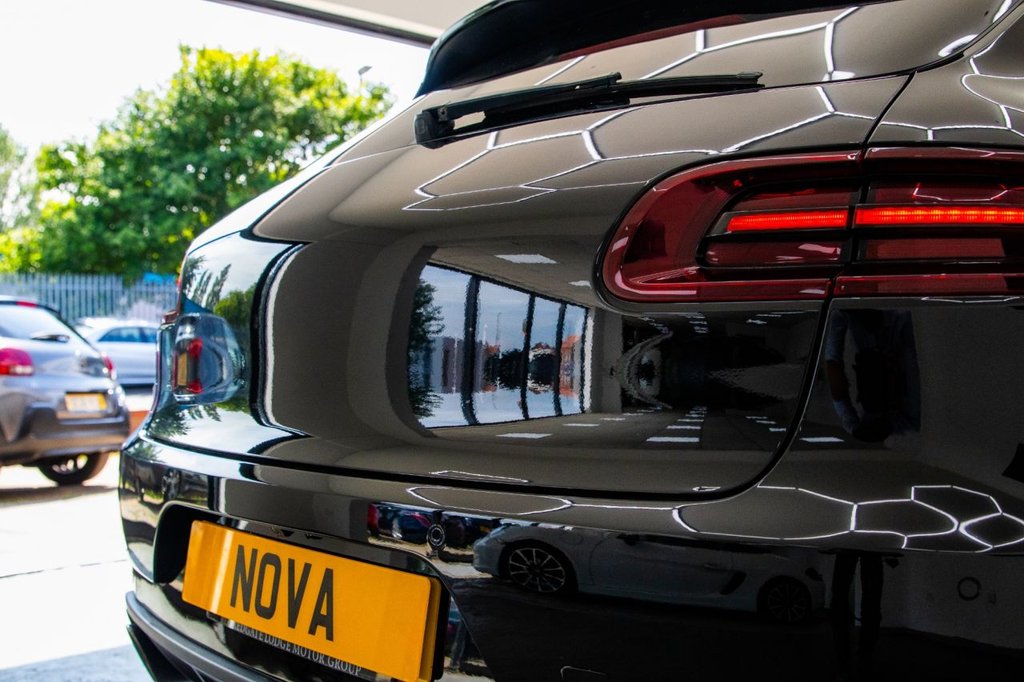 Used Porsche Macan 2018 for sale - 76867441: Photo 12