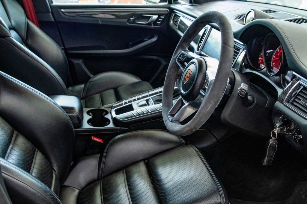 Used Porsche Macan 2018 for sale - 76867441: Photo 22