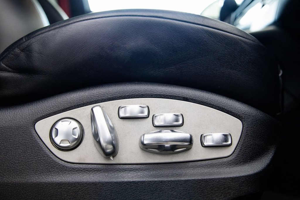 Used Porsche Macan 2018 for sale - 76867441: Photo 31