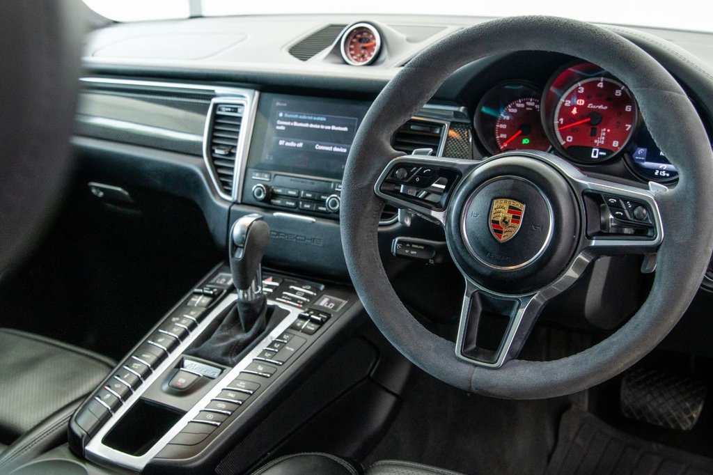 Used Porsche Macan 2018 for sale - 76867441: Photo 32