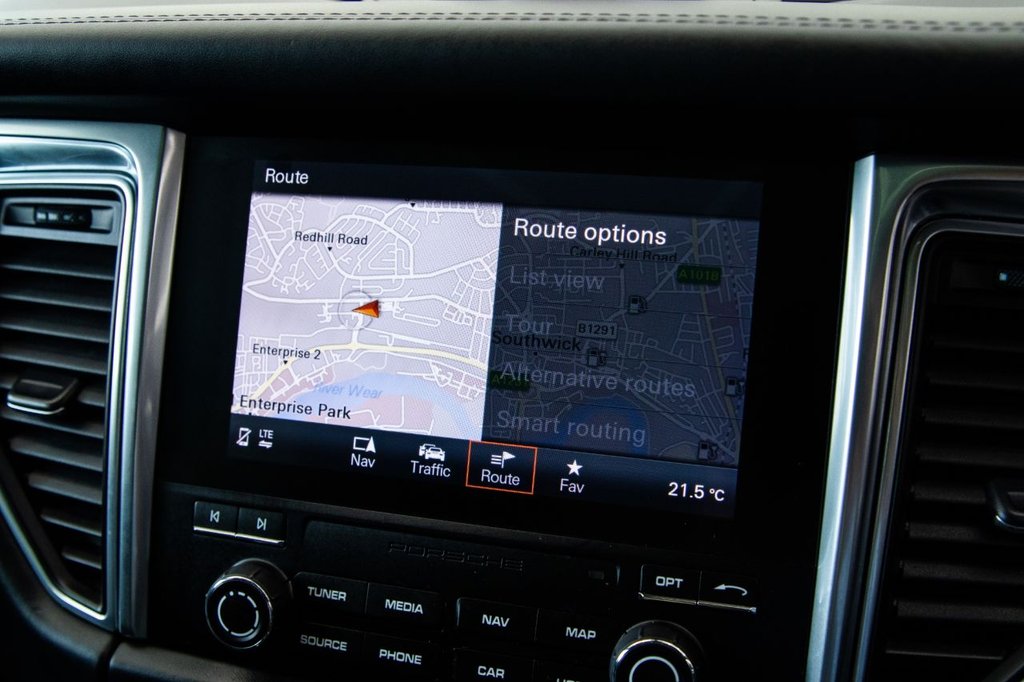 Used Porsche Macan 2018 for sale - 76867441: Photo 45