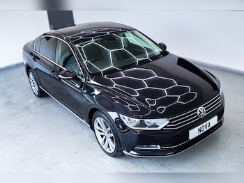 Used Volkswagen Passat 2017 for sale - 75336752: Photo