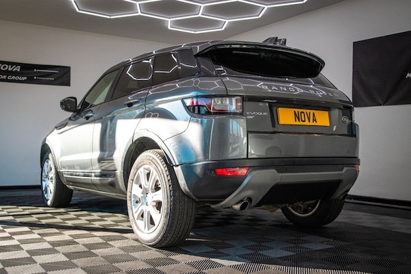 Used Land Rover Range Rover Evoque 2017 for sale - 76210179: Photo 12