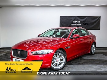 Used Jaguar XE 2017 for sale - 77991291: Photo