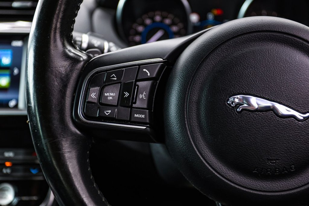 Used Jaguar XE 2017 for sale - 77991291: Photo 33