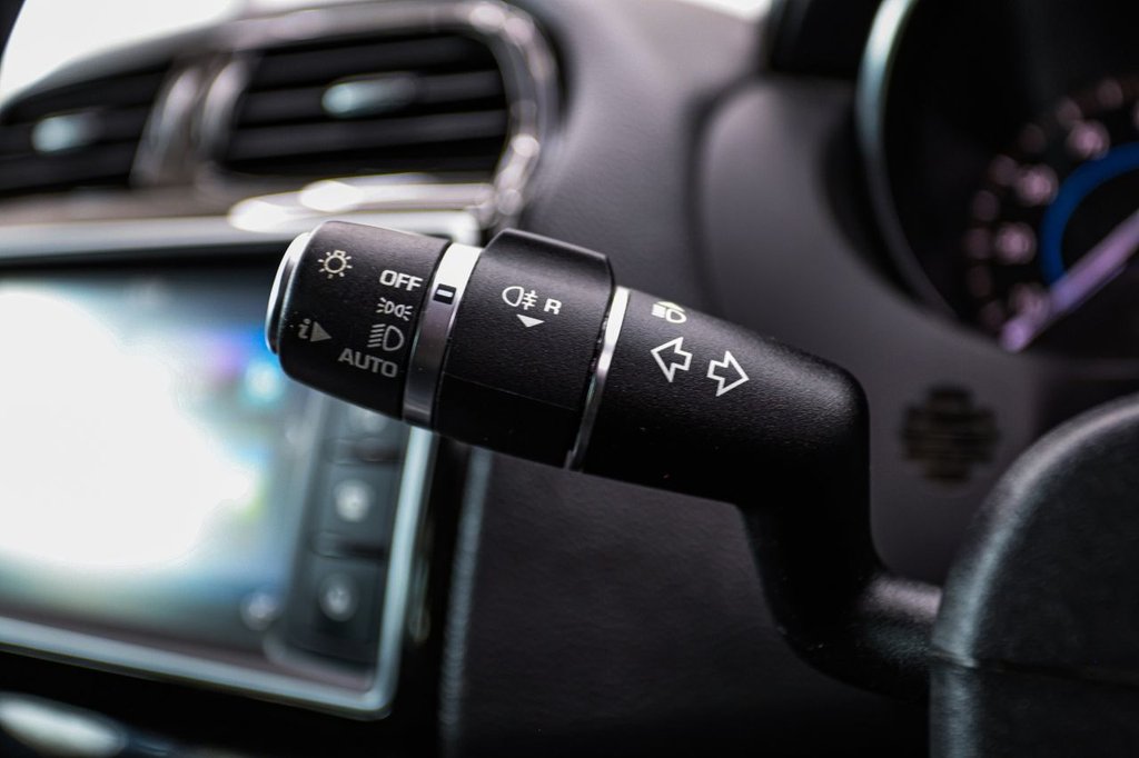 Used Jaguar XE 2017 for sale - 77991291: Photo 35