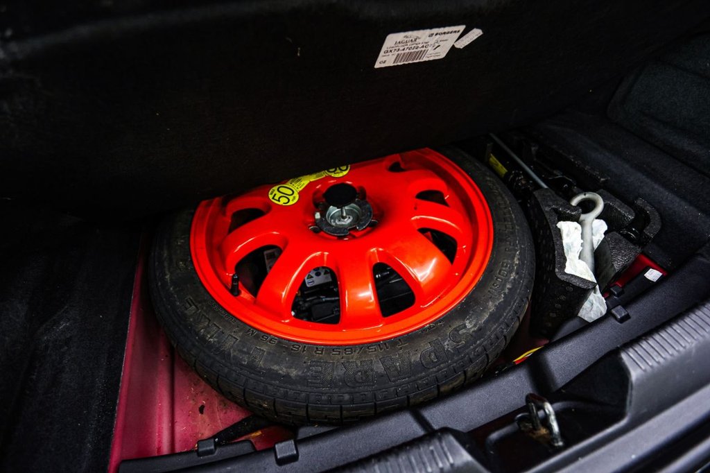 Used Jaguar XE 2017 for sale - 77991291: Photo 49