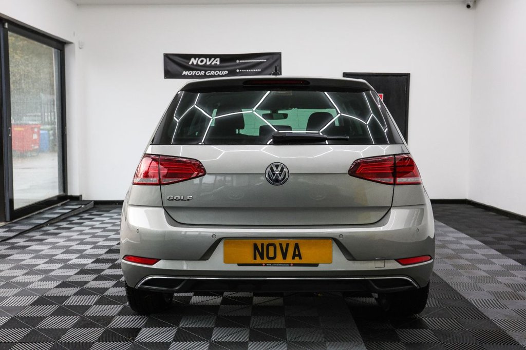 Used Volkswagen Golf 2020 for sale - 76546917: Photo 11