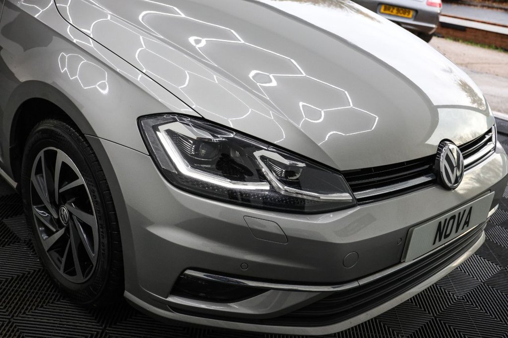 Used Volkswagen Golf 2020 for sale - 76546917: Photo 17