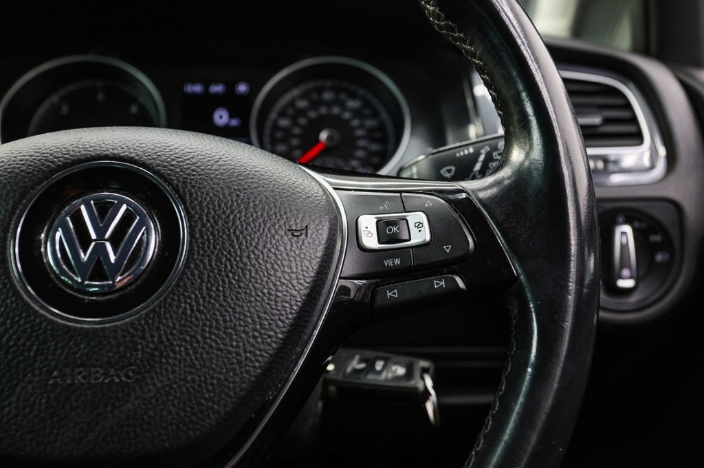 Used Volkswagen Golf 2020 for sale - 76546917: Photo 34