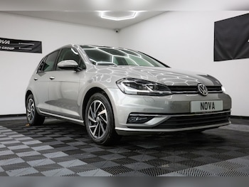 Used Volkswagen Golf 2020 for sale - 76546917: Photo