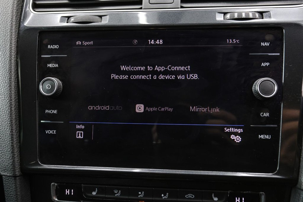 Used Volkswagen Golf 2020 for sale - 76546917: Photo 42