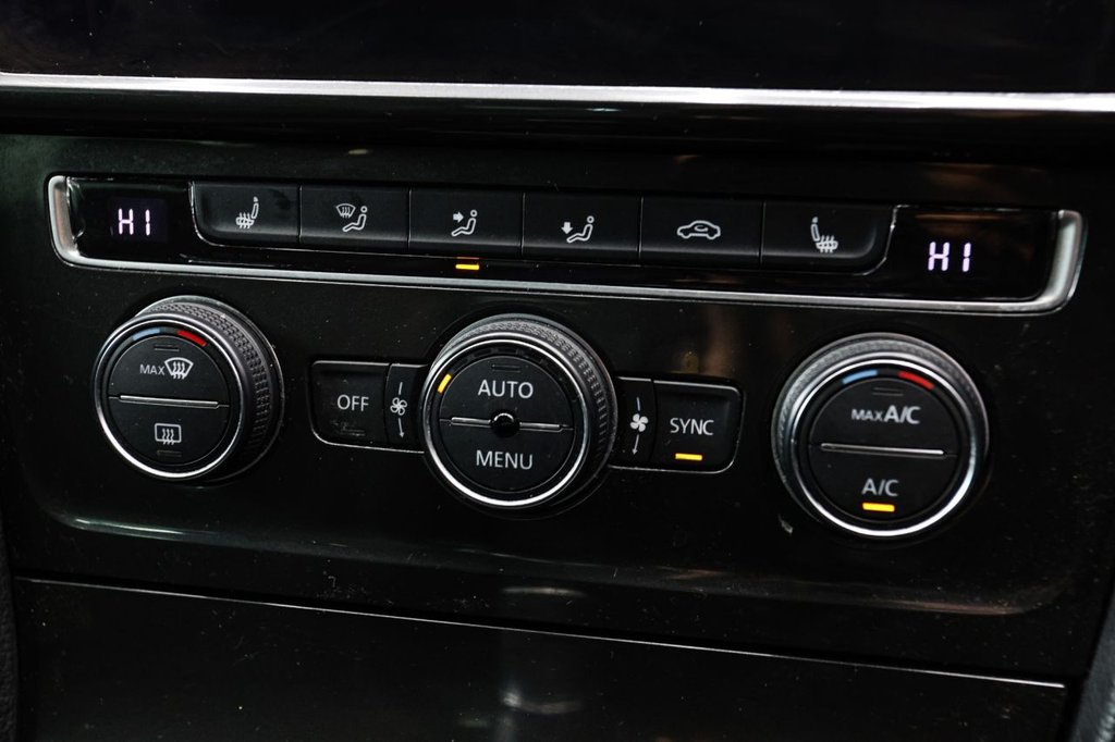 Used Volkswagen Golf 2020 for sale - 76546917: Photo 45