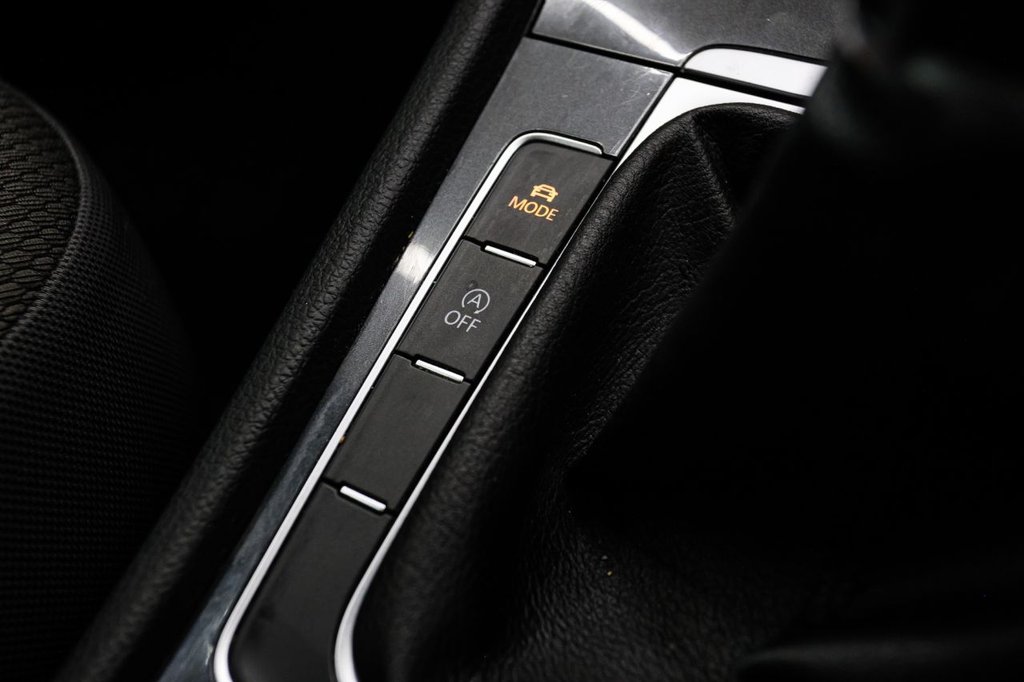 Used Volkswagen Golf 2020 for sale - 76546917: Photo 48