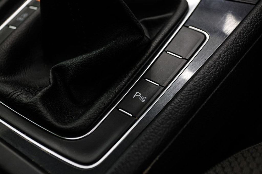 Used Volkswagen Golf 2020 for sale - 76546917: Photo 49