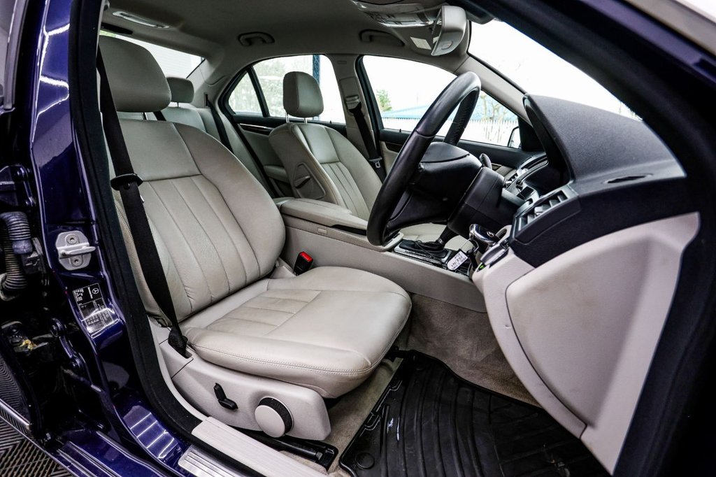 Used Mercedes-Benz C Class 2009 for sale - 77655200: Photo 25