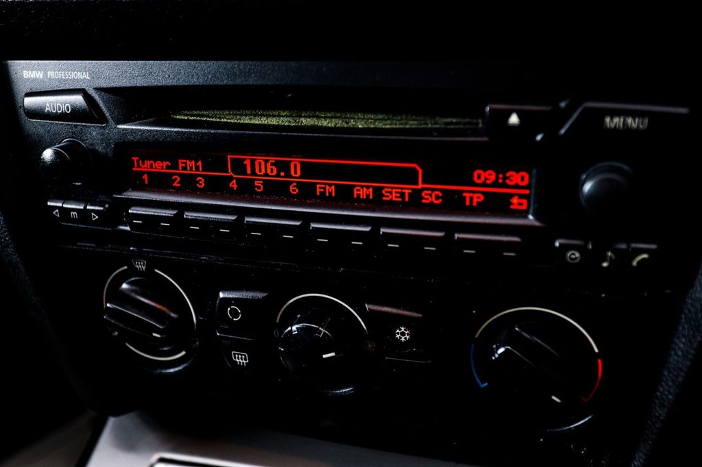 Used BMW 3 Series 2005 for sale - 77499120: Photo 37